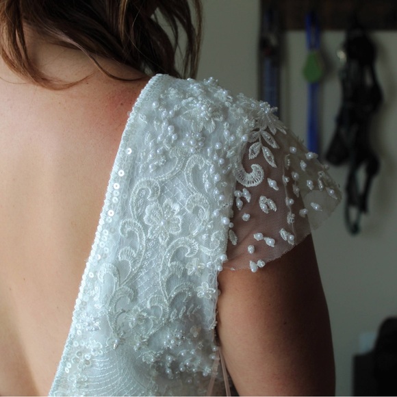 BRAND NEW & UNALTERED - EVA LENDEL Flame in Ivory with Extended Train - Picture 6 of 7